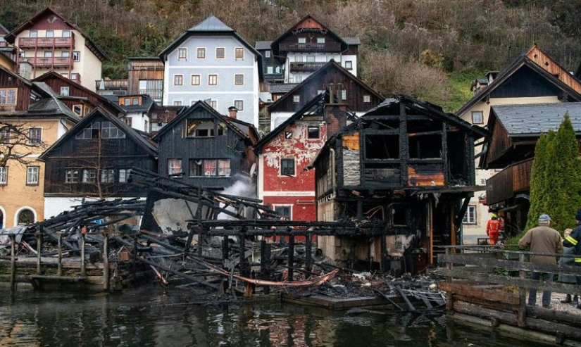 Apocalipsis Selfie en acción: cómo los turistas asiáticos se convirtieron en un desastre para la ciudad austriaca de Hallstatt