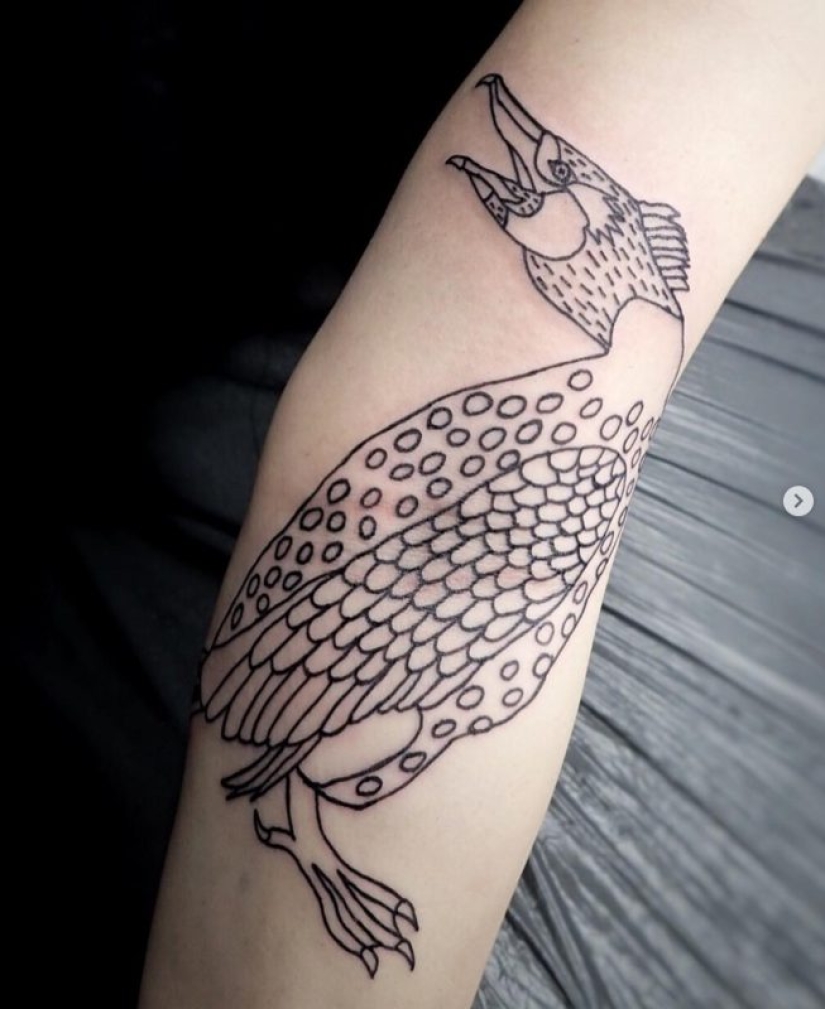 Apple from the apple tree: A 10-year-old Japanese woman gets a tattoo, following in her father's footsteps