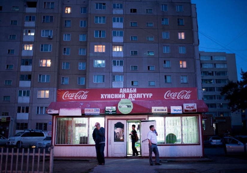 Are the Mongols no longer nomads?