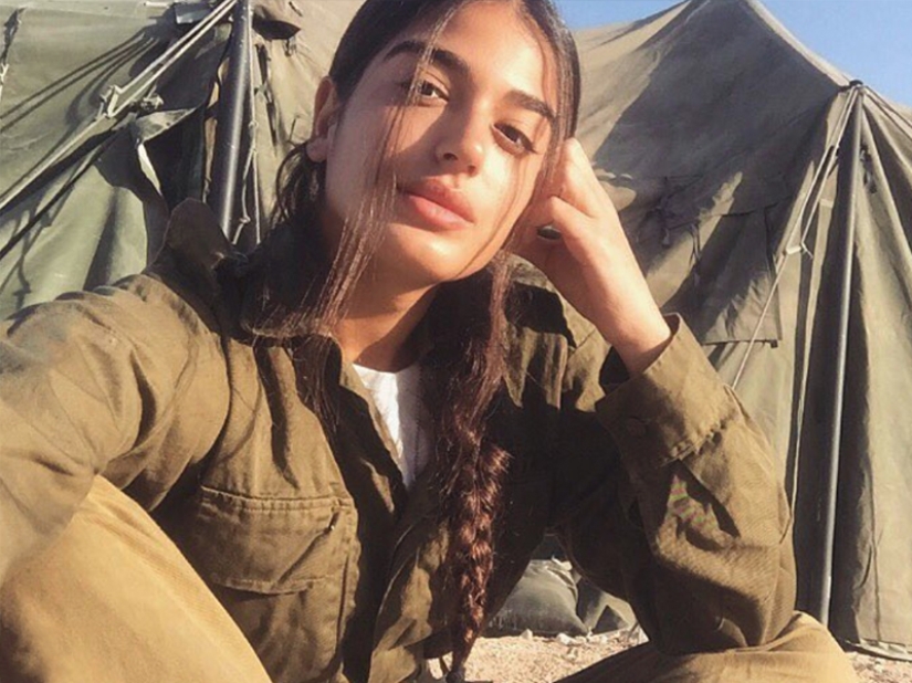Armados con belleza: 25 fotos de bellezas sirviendo en el ejército israelí Armados con belleza: 25 fotos de bellezas sirviendo en el ejército israelí