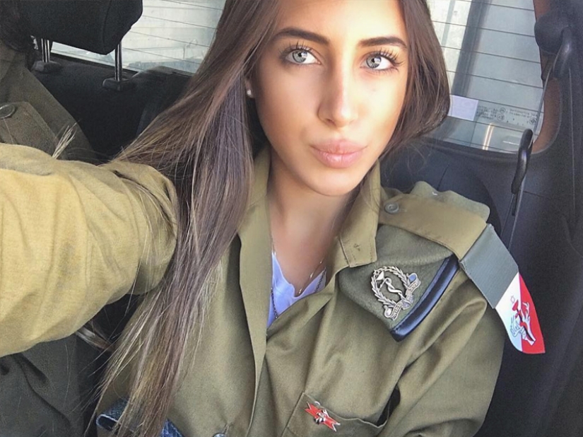 Armados con belleza: 25 fotos de bellezas sirviendo en el ejército israelí Armados con belleza: 25 fotos de bellezas sirviendo en el ejército israelí