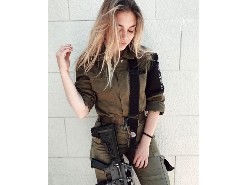Armados con belleza: 25 fotos de bellezas sirviendo en el ejército israelí Armados con belleza: 25 fotos de bellezas sirviendo en el ejército israelí