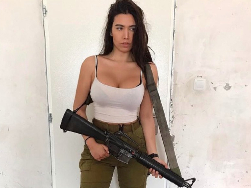 Armados con belleza: 25 fotos de bellezas sirviendo en el ejército israelí Armados con belleza: 25 fotos de bellezas sirviendo en el ejército israelí