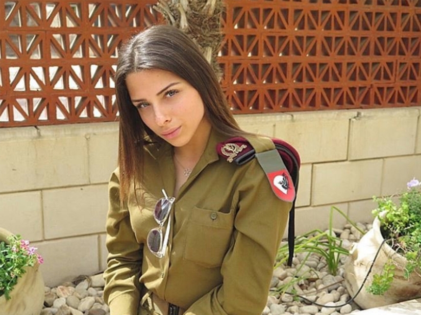 Armados con belleza: 25 fotos de bellezas sirviendo en el ejército israelí Armados con belleza: 25 fotos de bellezas sirviendo en el ejército israelí