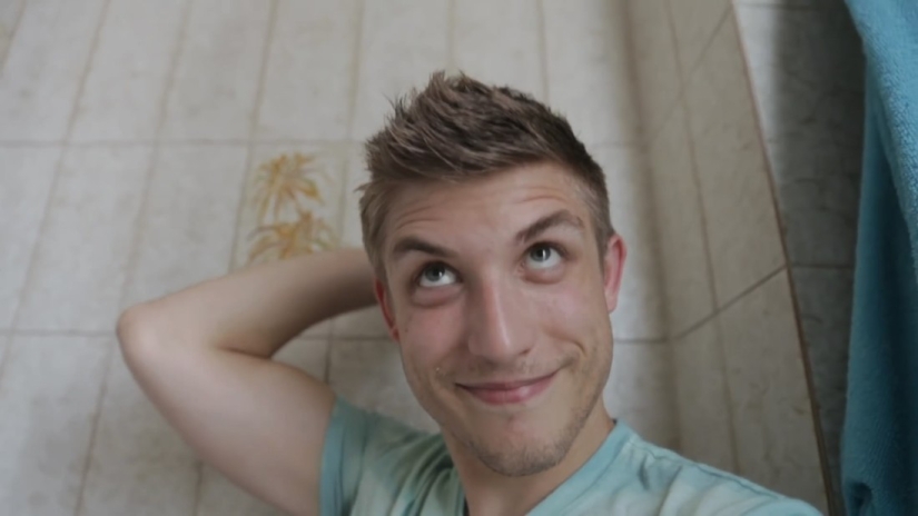 Around the world for 80 toilets