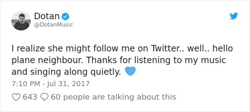 "Así que soy yo": la niña escuchó música todo el tiempo, sin saber que su intérprete estaba sentado en la silla de al lado