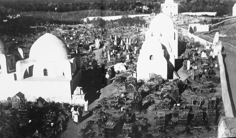 As the "Russian devils" bombed vakhabitov in the Holy city of Mecca