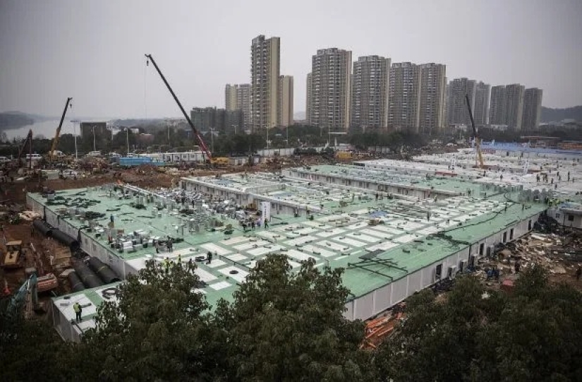 Atención de emergencia: dentro de un hospital chino para infectados por coronavirus, construido en solo 9 días Atención de emergencia: dentro de un hospital chino para infectados por coronavirus, construido en solo 9 días