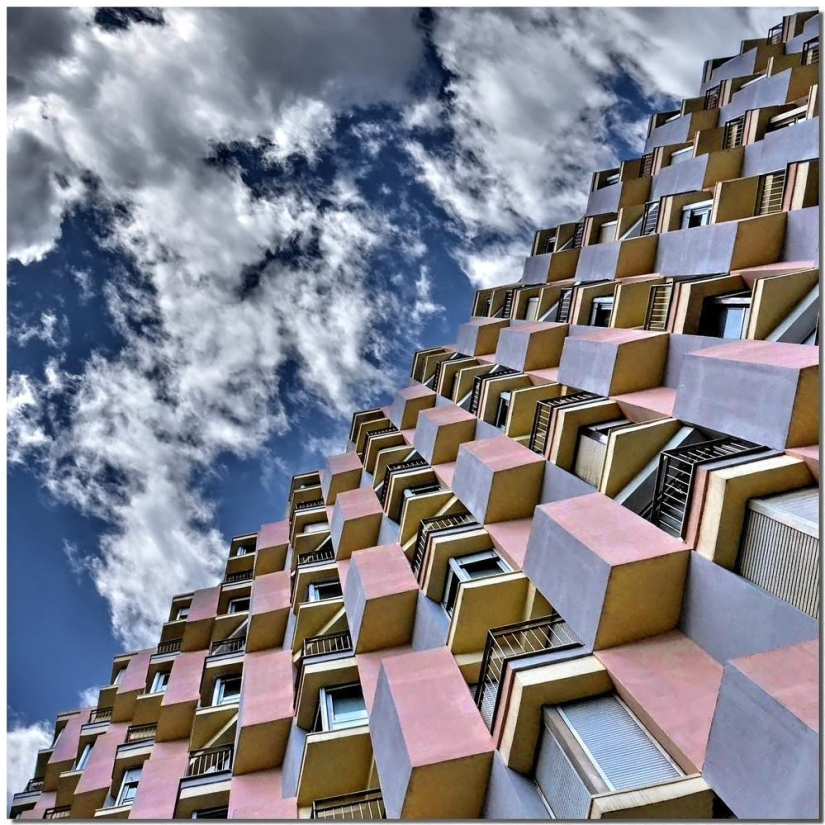 Bajo tus pies, sobre tu cabeza: los vertiginosos edificios de Stefano Scarselli