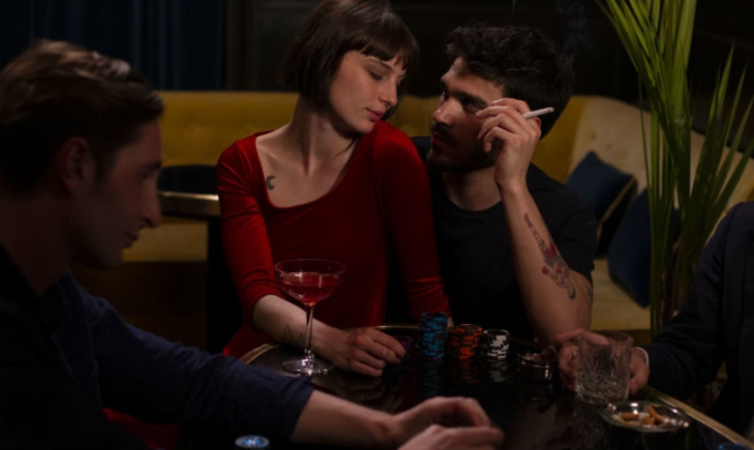 "Basado en hechos reales": la serie de Netflix sobre colegialas-prostitutas causó indignación