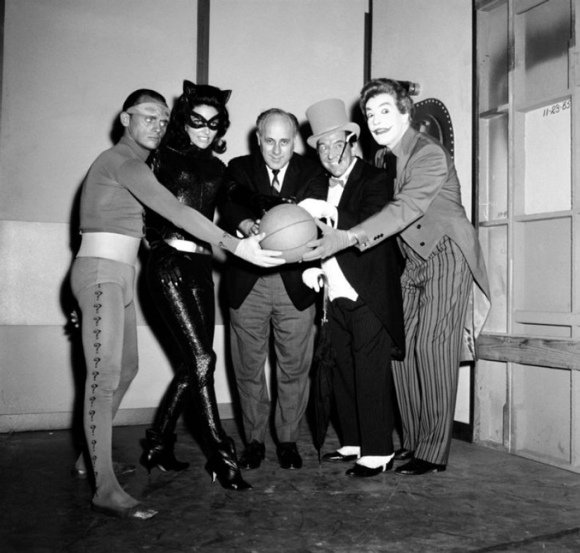 Batman vs Time: What Batman was like 50 years ago Batman vs Time: What Batman was like 50 years ago