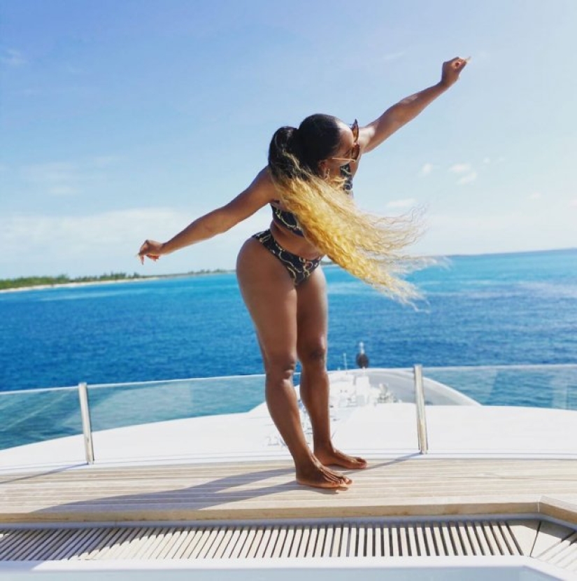 Beaches, palm trees and bikinis: how the best tennis players in the world spend their New Year holidays