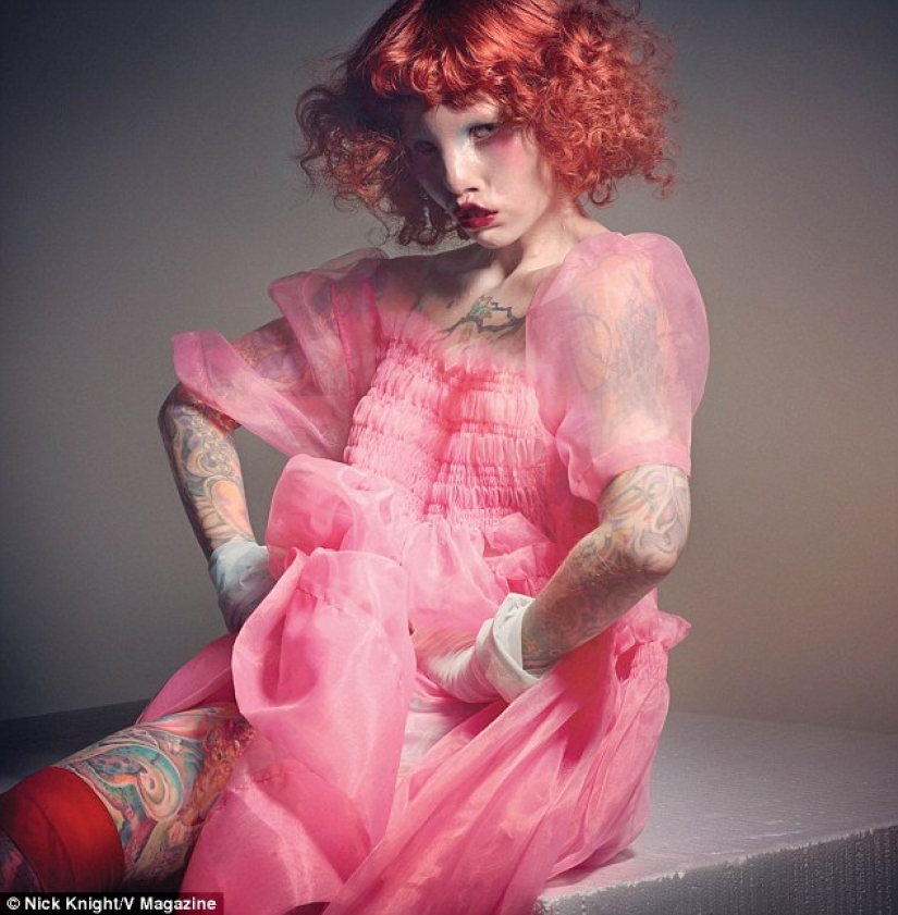 Beauty is not for everyone: a model with cat's eye syndrome