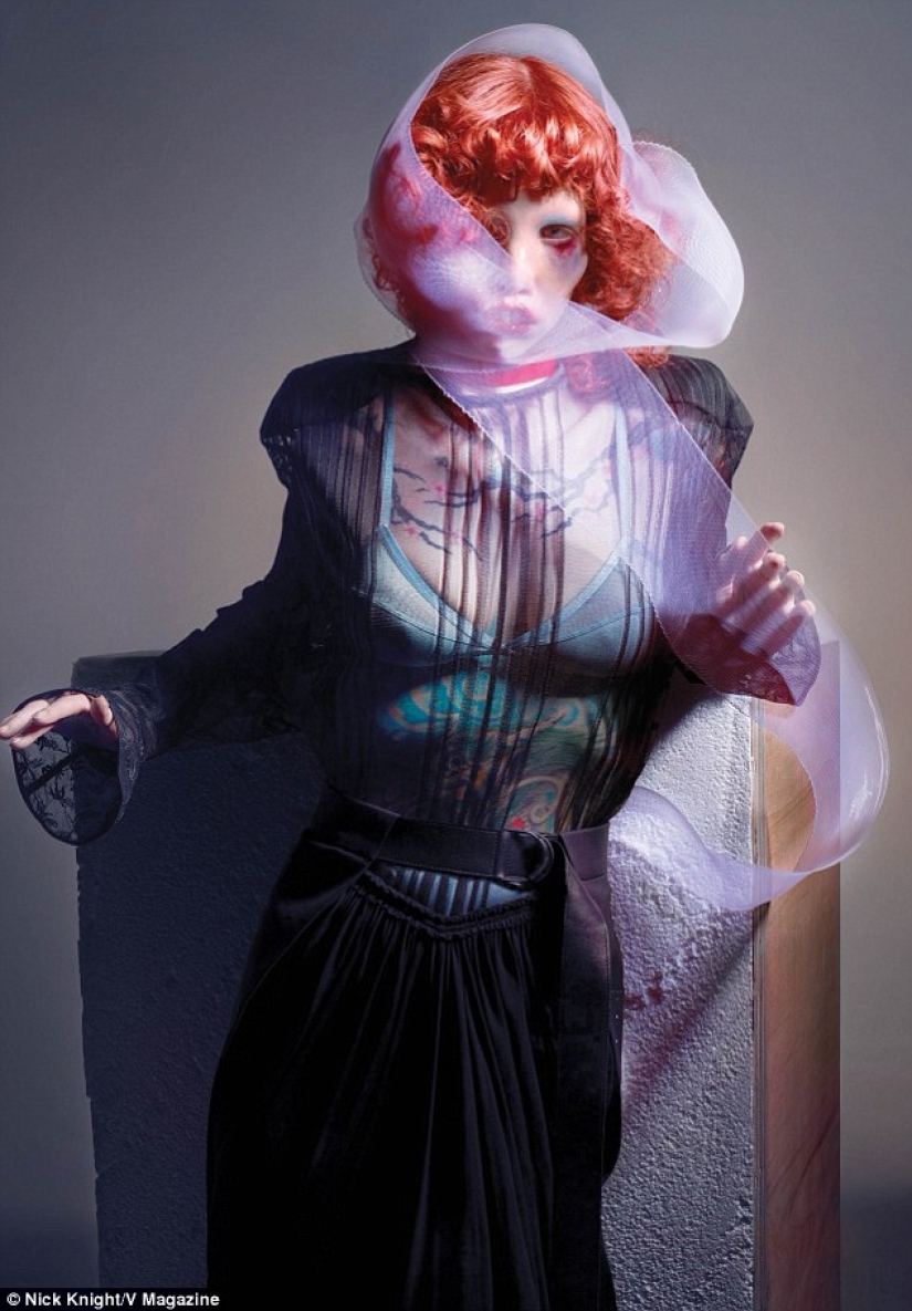 Beauty is not for everyone: a model with cat's eye syndrome