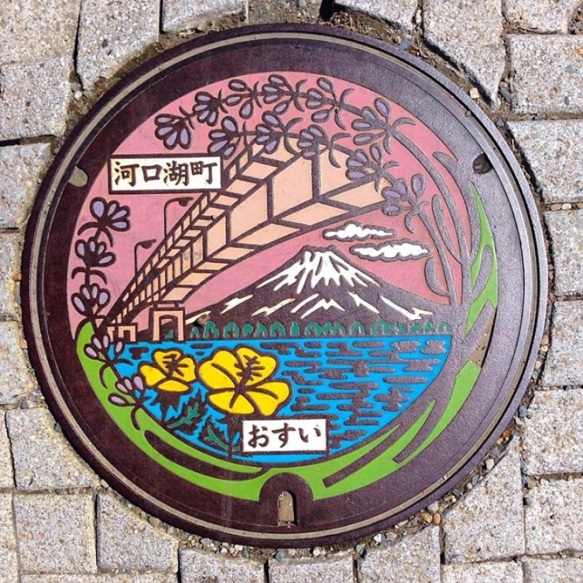Beauty underfoot: the most beautiful manholes from Japan Beauty underfoot: the most beautiful manholes from Japan
