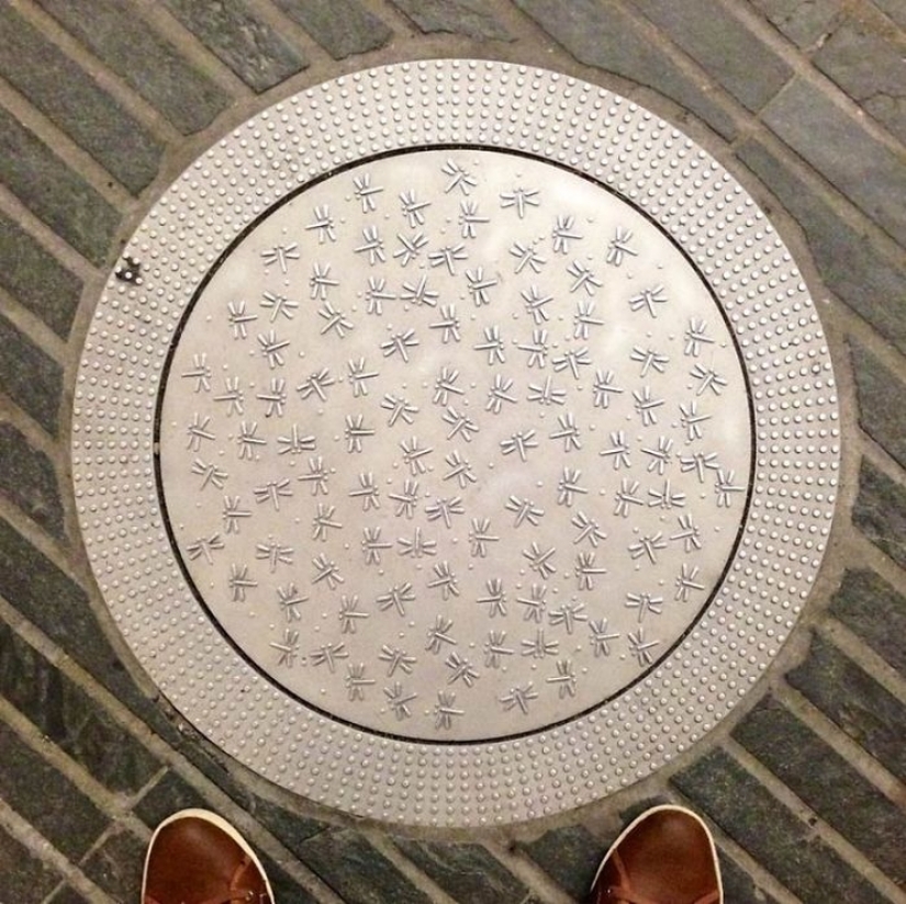 Beauty underfoot: the most beautiful manholes from Japan Beauty underfoot: the most beautiful manholes from Japan