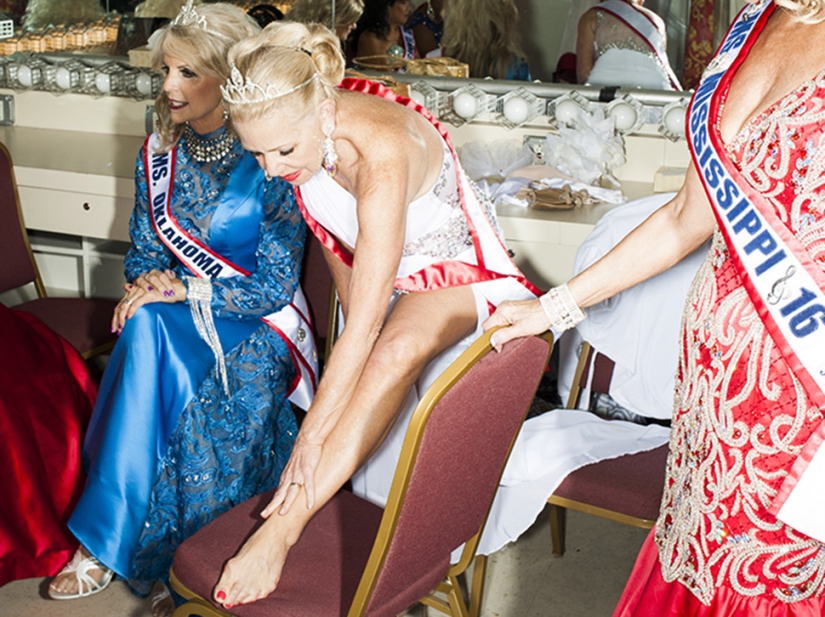 Behind the scenes of the Miss Age America beauty pageant Behind the scenes of the Miss Age America beauty pageant