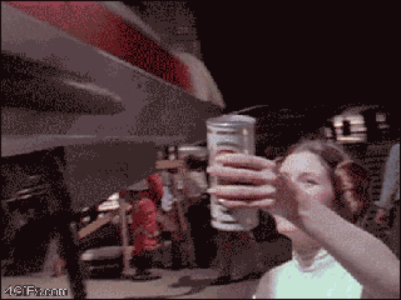 Behind the scenes of your favorite movies - 50 photos that reveal the secrets of filming