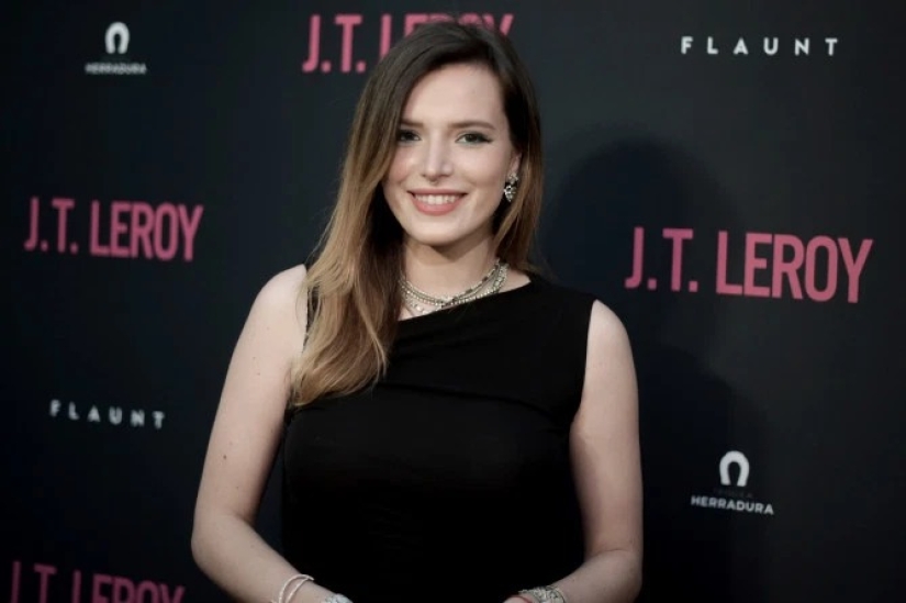 Bella Thorne, estrella de los estudios Disney, recibió un premio Pornhub
