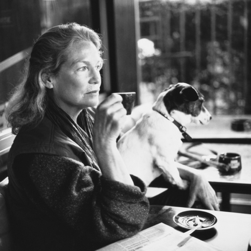 Belleza femenina real en la serie de fotos "Mujeres antes de las 10 am" Belleza femenina real en la serie de fotos "Mujeres antes de las 10 am"