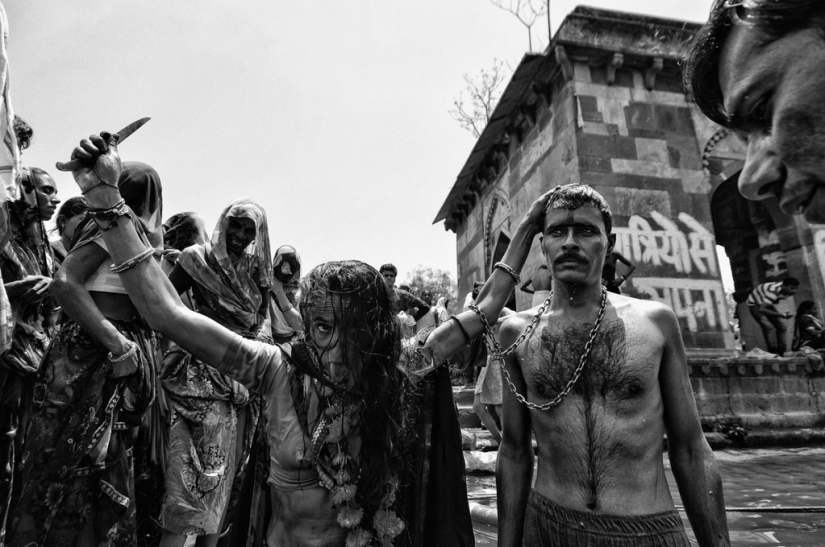 Black and White opening day: masterpieces of the Black&White International Award Rome competition