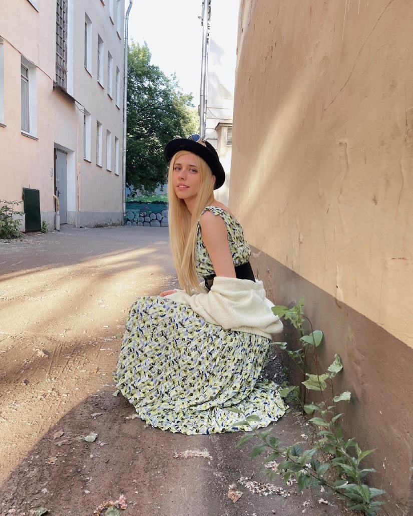 Blogger Nastya Kosh: de una chica desconocida a una estrella de las redes sociales