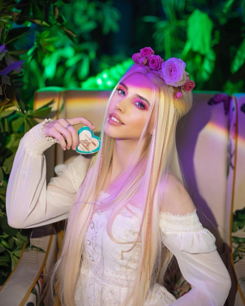 Blogger Nastya Kosh: de una chica desconocida a una estrella de las redes sociales