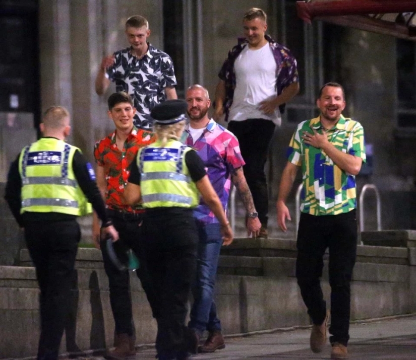 "Bloody Mary": los británicos celebraron el fin de semana de agosto con borracheras y peleas de borrachos "Bloody Mary": los británicos celebraron el fin de semana de agosto con borracheras y peleas de borrachos