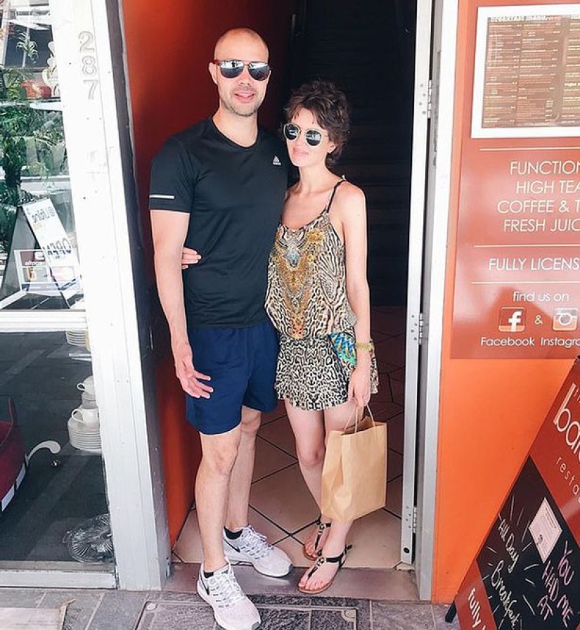 "Boda a primera vista": Extraños que se casaron en un popular programa de televisión siguen viviendo felices juntos