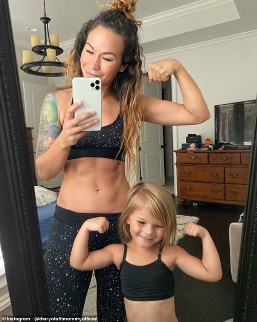 Bollos de mamá: los internautas condenan a la bloguera de fitness por demostrar sus encantos