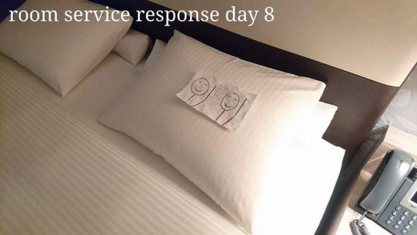 Bored on a business trip, the guest began to leave funny messages to the maids