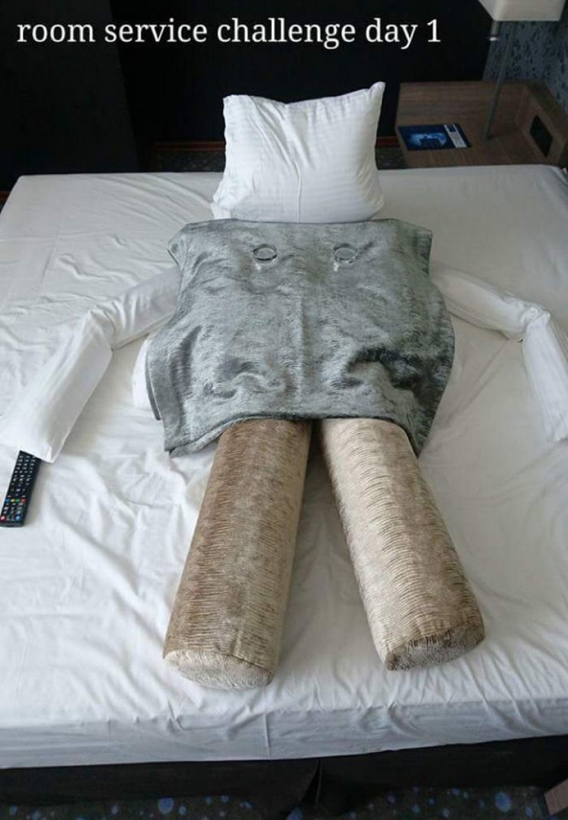 Bored on a business trip, the guest began to leave funny messages to the maids