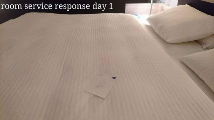 Bored on a business trip, the guest began to leave funny messages to the maids
