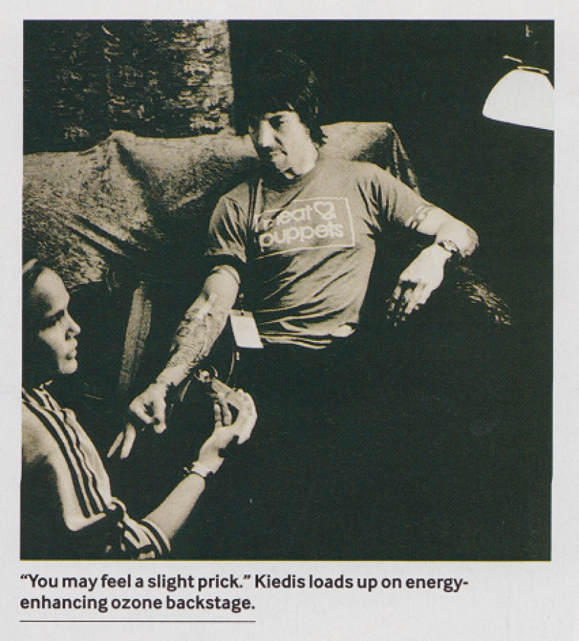 Brad Pitt ha encontrado un reemplazo para Angelina Jolie, y ella es una sanadora espiritual Brad Pitt ha encontrado un reemplazo para Angelina Jolie, y ella es una sanadora espiritual