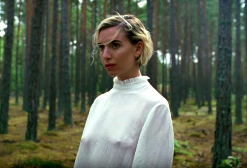 Brad Pitt has a new girlfriend, and she is very different from all his former girlfriends Brad Pitt has a new girlfriend, and she is very different from all his former girlfriends