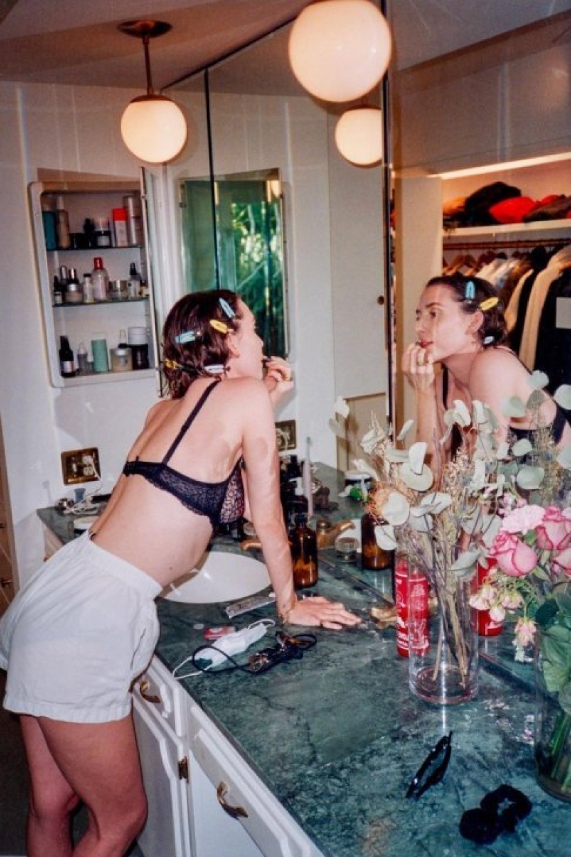 Brad Pitt has a new girlfriend, and she is very different from all his former girlfriends Brad Pitt has a new girlfriend, and she is very different from all his former girlfriends