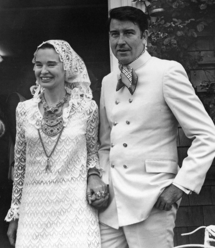 Bright dawn, quiet sunset: Gloria Vanderbilt, who inspired the author of the novel Breakfast at Tiffany's, has died