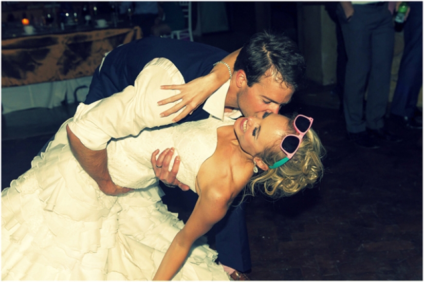 British couple lost their wedding photos, but even glad about it