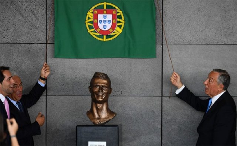 Busto de Cristiano Ronaldo presentado en Portugal