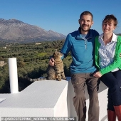 Calm, only calm! A couple of Britons quit their jobs and moved to Crete in a small village