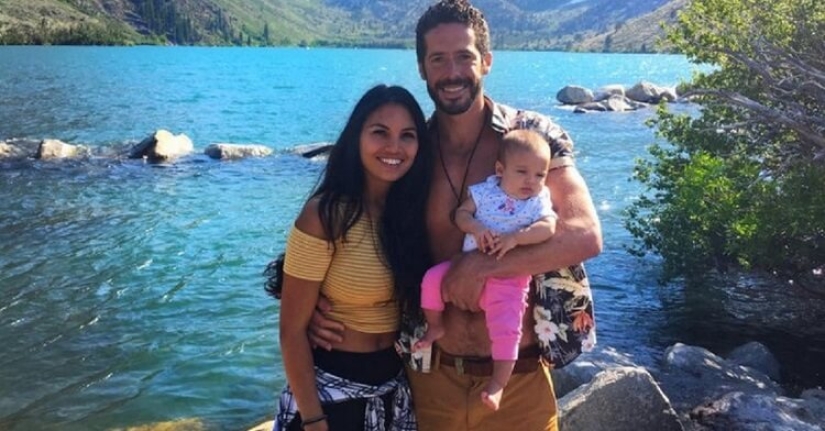 Calm the baby down in 5 seconds? A life hack from a young father from California