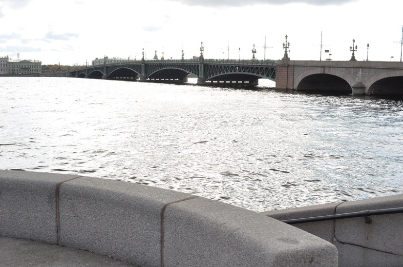 Caminata cinematográfica con Sergey Bodrov a los lugares de rodaje de la película "Brother" Caminata cinematográfica con Sergey Bodrov a los lugares de rodaje de la película "Brother"