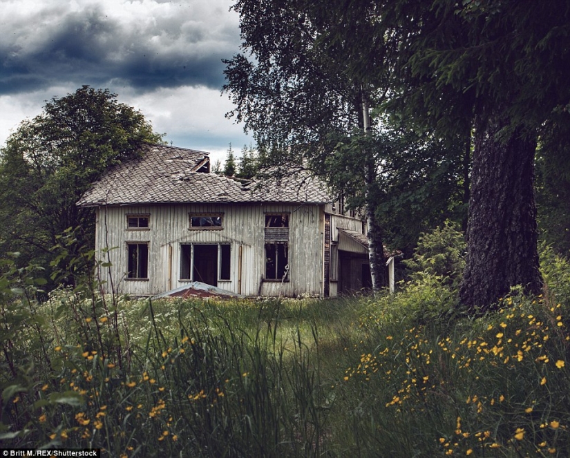 Casas abandonadas de Escandinavia, complementando la belleza de la naturaleza del norte