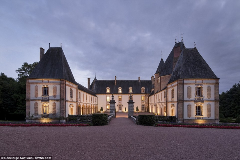 Cheaper than a glass of wine: a 15th-century French castle is being sold at auction for one euro Cheaper than a glass of wine: a 15th-century French castle is being sold at auction for one euro
