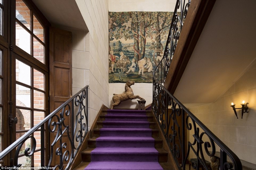 Cheaper than a glass of wine: a 15th-century French castle is being sold at auction for one euro Cheaper than a glass of wine: a 15th-century French castle is being sold at auction for one euro