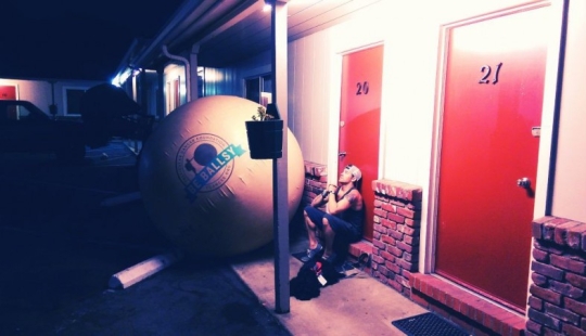 Chicos, agárrense a sus bolas