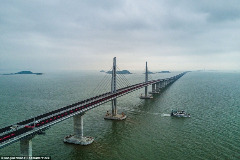 ​China ha construido el puente marítimo más largo del mundo