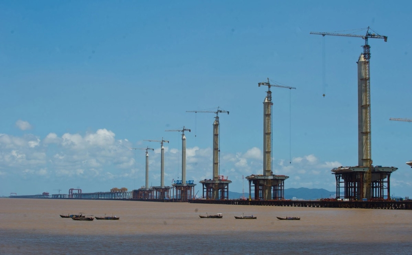 China has built the world's longest sea bridge China has built the world's longest sea bridge