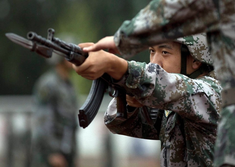 Chinese army in action