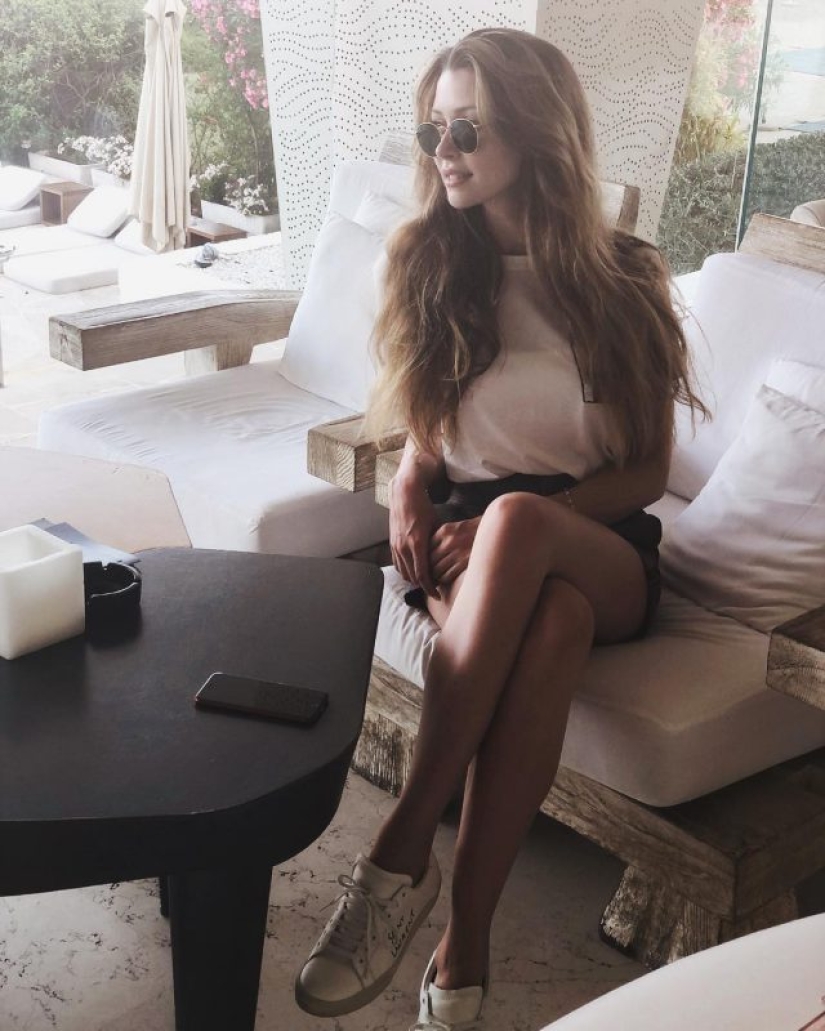 Clever, beautiful, a copy of mom: what does Anastasia Zavorotnyuk's daughter Anna look like Clever, beautiful, a copy of mom: what does Anastasia Zavorotnyuk's daughter Anna look like